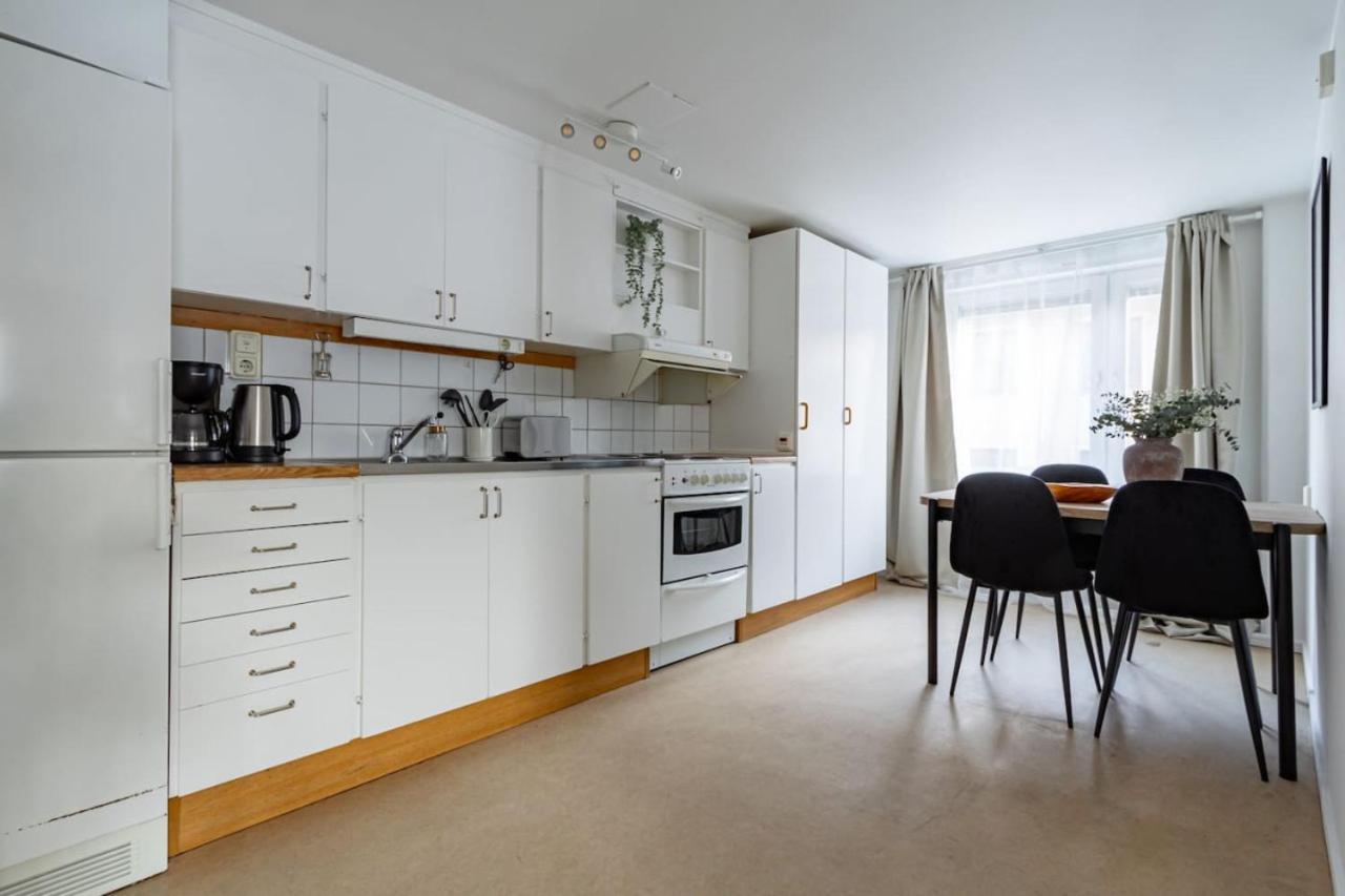 Budget Comfort On Trendy Soedermalm, Construction Work *